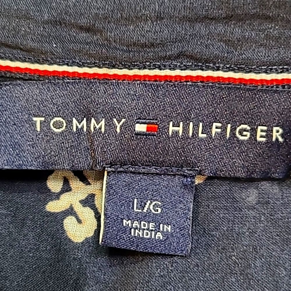 Tommy Hilfiger Navy Blue Top White Flowers, V-neckline,  Longsleeves, Size Large - Picture 7 of 8